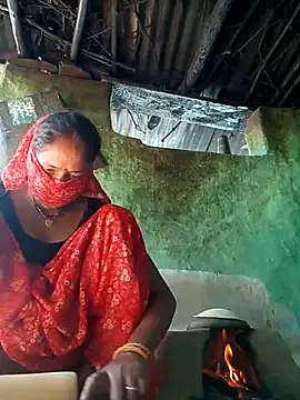 CUTE-004 online show from 12-23-25, 06:44