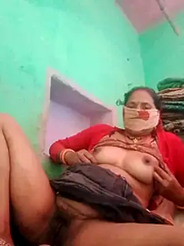 CUTE-004 online show from 02-10-26, 06:50