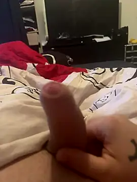 Snapshot of Badking9377 chatting on 09-20-25, 08:04 Badking9377 online show from 09-20-25, 08:04