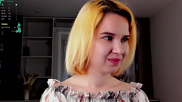 Snapshot of AgnesSonnek chatting on 09-13-25, 01:38 AgnesSonnek online show from 09-13-25, 01:38