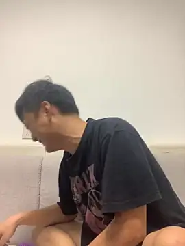 Snapshot of Acuteman chatting on 09-15-25, 02:06 Acuteman online show from 09-15-25, 02:06