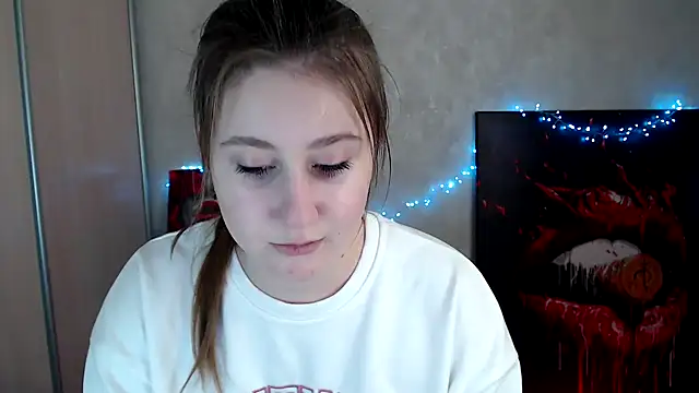 Milka kamila online show from 04-14-26, 12:11