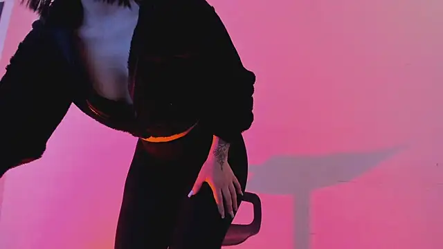 AnnaraLein online show from 01-14-26, 03:45