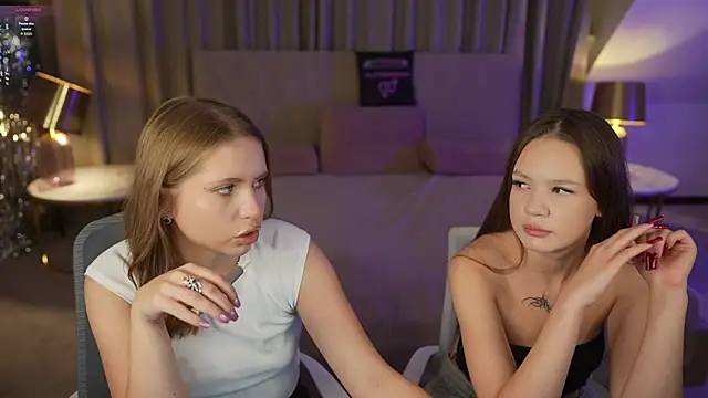 Snapshot of Tiana_Princesss chatting on 10-31-25, 03:35 Tiana Princesss online show from 10-31-25, 03:35