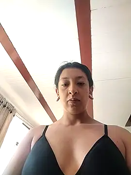 Snapshot of Coralaine_96 chatting on 09-11-25, 03:01 Coralaine 96 online show from 09-11-25, 03:01