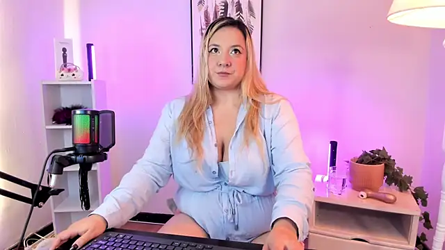 hollie joliie online show from 03-20-26, 11:59