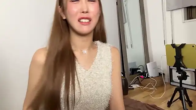 Snapshot of Nakadashi-kun chatting on 10-04-25, 12:47 Nakadashi-kun online show from 10-04-25, 12:47