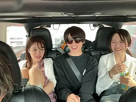 Snapshot of Nakadashi-kun chatting on 10-11-25, 04:33 Nakadashi-kun online show from 10-11-25, 04:33