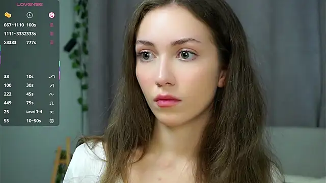 Snapshot of ZeniaBolich chatting on 10-01-25, 09:43 ZeniaBolich online show from 10-01-25, 09:43