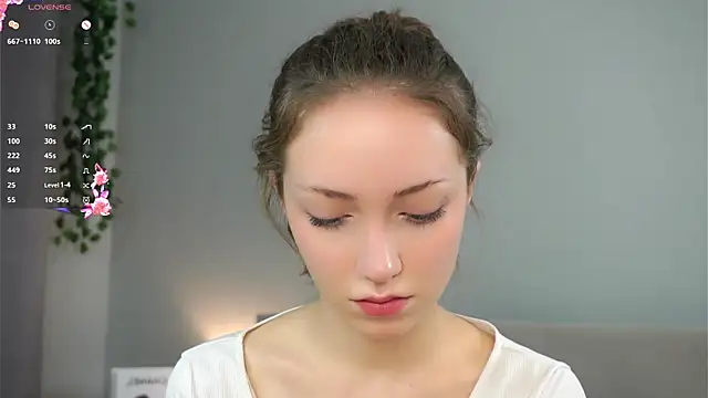 Snapshot of ZeniaBolich chatting on 11-11-25, 01:49 ZeniaBolich online show from 11-11-25, 01:49