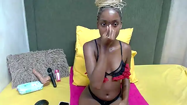 Snapshot of Littlebunny33 chatting on 11-04-25, 11:20 Littlebunny33 online show from 11-04-25, 11:20