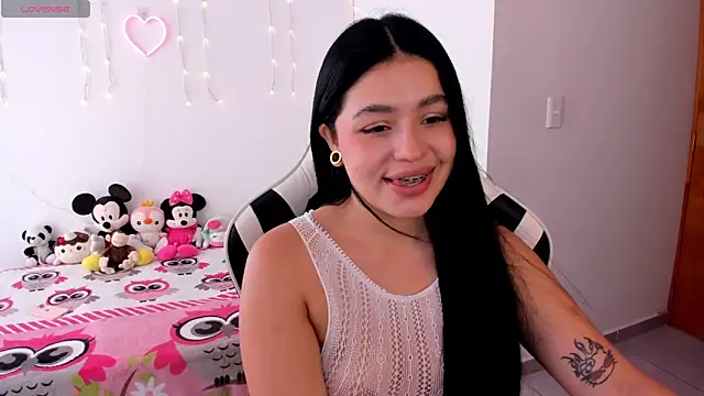 AvaScott  online show from 01-06-26, 06:55