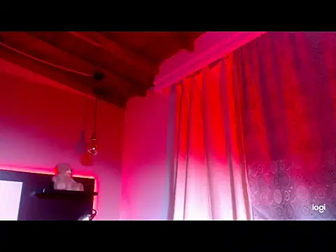 Snapshot of eriikjoness chatting on 10-12-25, 06:12 eriikjoness online show from 10-12-25, 06:12