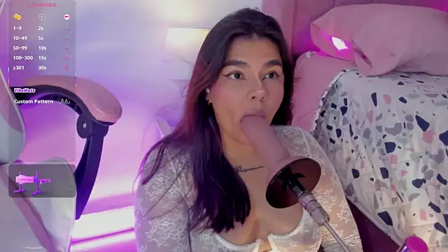 Snapshot of AliceThundeer chatting on 11-07-25, 04:12 AliceThundeer online show from 11-07-25, 04:12