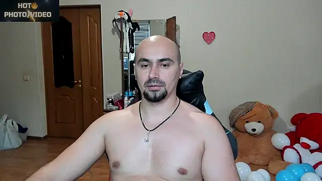 Snapshot of Gri_SH chatting on 10-29-25, 12:40 Gri SH online show from 10-29-25, 12:40