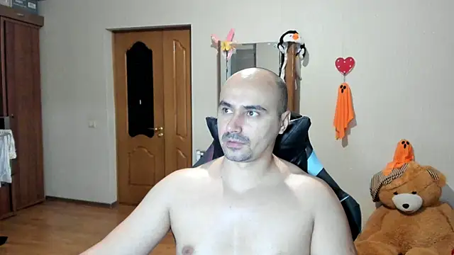 Snapshot of Gri_SH chatting on 11-11-25, 04:18 Gri SH online show from 11-11-25, 04:18