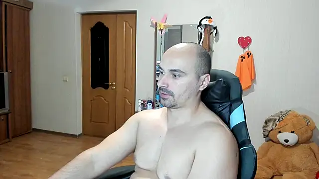 Snapshot of Gri_SH chatting on 11-14-25, 07:56 Gri SH online show from 11-14-25, 07:56