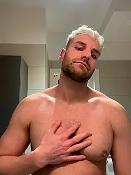 TheKevinboy online show from 11-06-25, 01:39