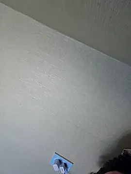 Snapshot of sklkeee05 chatting on 12-18-25, 12:27 sklkeee05 online show from 12-18-25, 12:27