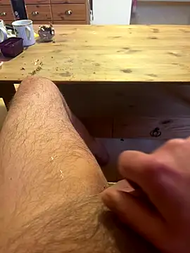 Snapshot of PawingPointer chatting on 11-25-25, 06:57 PawingPointer online show from 11-25-25, 06:57