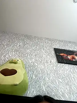 Miyamayame online show from 10-16-25, 03:29