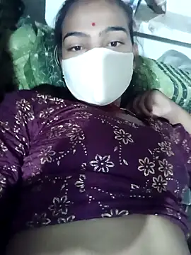 Snapshot of Sharmili_xx chatting on 10-08-25, 10:51 Sharmili xx online show from 10-08-25, 10:51