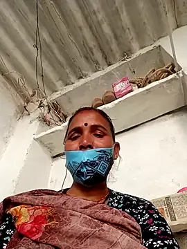 Snapshot of Sharmili_xx chatting on 12-18-25, 08:53 Sharmili xx online show from 12-18-25, 08:53