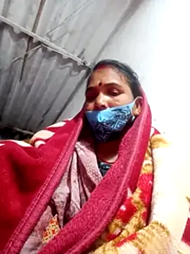 Snapshot of Sharmili_xx chatting on 12-19-25, 01:01 Sharmili xx online show from 12-19-25, 01:01