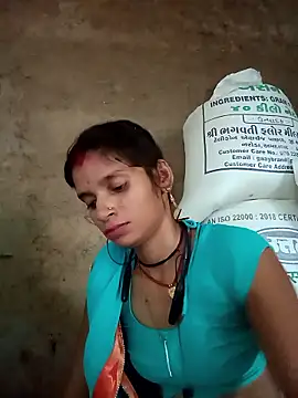 Snapshot of Punam_jindal chatting on 06-07-26, 12:42 Punam jindal online show from 06-07-26, 12:42