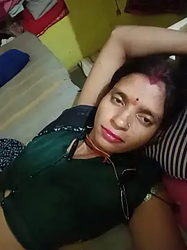 Snapshot of Punam_jindal chatting on 06-12-26, 03:44 Punam jindal online show from 06-12-26, 03:44