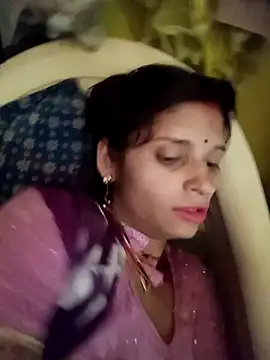 Snapshot of Punam_jindal chatting on 06-20-26, 03:42 Punam jindal online show from 06-20-26, 03:42
