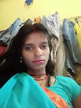Snapshot of Punam_jindal chatting on 06-24-26, 08:35 Punam jindal online show from 06-24-26, 08:35