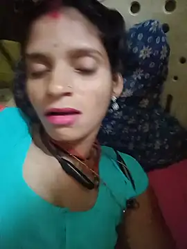 Snapshot of Punam_jindal chatting on 06-26-26, 03:05 Punam jindal online show from 06-26-26, 03:05
