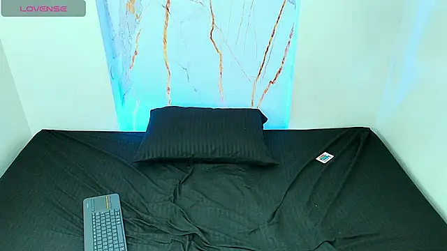 Snapshot of Anny_mendes chatting on 10-21-25, 04:57 Anny mendes online show from 10-21-25, 04:57