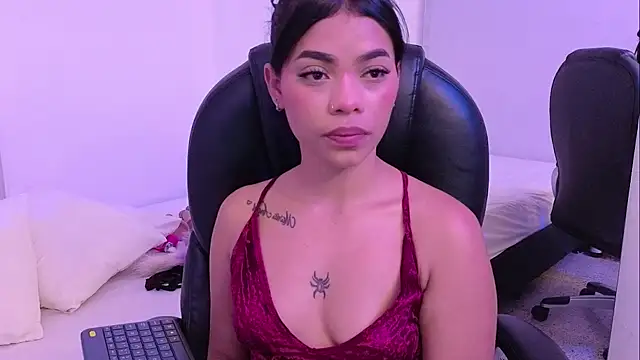 Snapshot of Anny_mendes chatting on 11-15-25, 03:59 Anny mendes online show from 11-15-25, 03:59