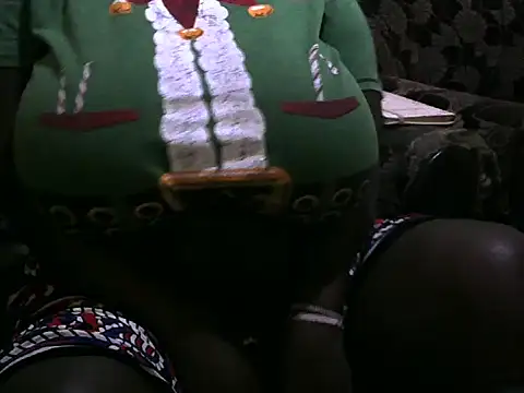 Snapshot of HornyDrop chatting on 10-13-25, 04:12 HornyDrop online show from 10-13-25, 04:12