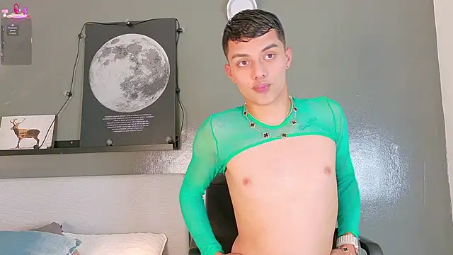 AAronBaker  online show from 10-01-25, 07:31