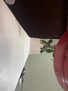 XBODTRIIPX online show from 03-21-26, 04:10