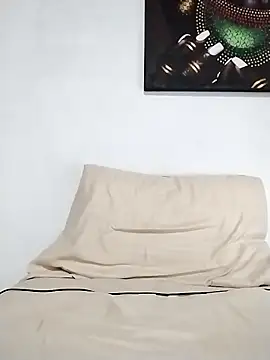 Snapshot of latinblack16 chatting on 10-22-25, 03:40 latinblack16 online show from 10-22-25, 03:40