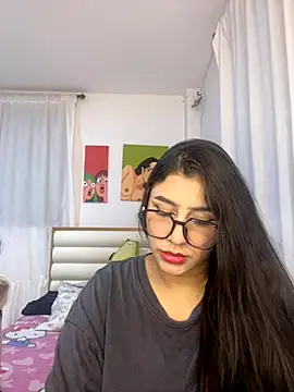 Snapshot of Sweet_and_Rous0 chatting on 10-01-25, 03:45 Sweet and Rous0 online show from 10-01-25, 03:45