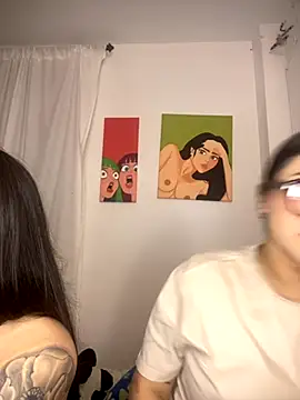 Snapshot of Sweet_and_Rous0 chatting on 10-14-25, 03:07 Sweet and Rous0 online show from 10-14-25, 03:07