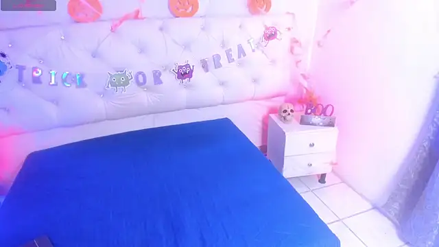 Ambeer fox  online show from 10-30-25, 08:31