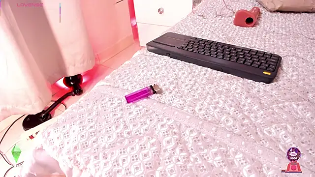 Ambeer fox  online show from 02-10-26, 07:40