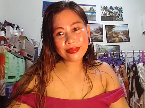 Snapshot of filipina_beauty chatting on 10-25-25, 12:13 filipina beauty online show from 10-25-25, 12:13