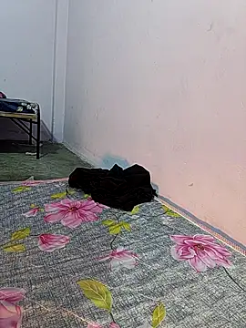 Snapshot of Sexiest_Nataliya chatting on 12-15-25, 08:29 Sexiest Nataliya online show from 12-15-25, 08:29