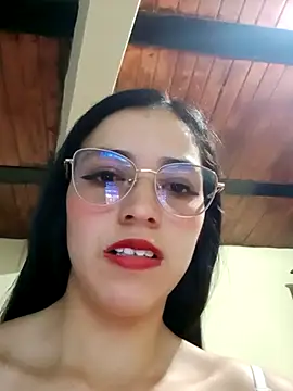 Snapshot of vanessalovetrip chatting on 10-14-25, 03:13 vanessalovetrip online show from 10-14-25, 03:13