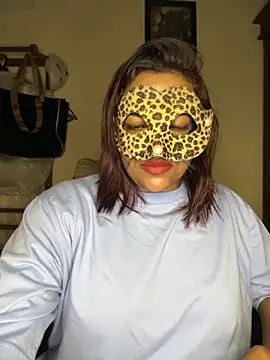 Snapshot of SLNatasha chatting on 11-26-25, 04:57 SLNatasha online show from 11-26-25, 04:57