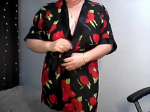 EllaLove2277 online show from 12-15-25, 06:28