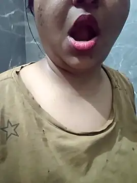 Snapshot of bitch-horny chatting on 10-26-25, 02:34 bitch-horny online show from 10-26-25, 02:34