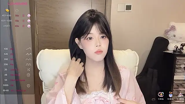 Snapshot of Koi-00 chatting on 11-05-25, 03:56 Koi-00 online show from 11-05-25, 03:56